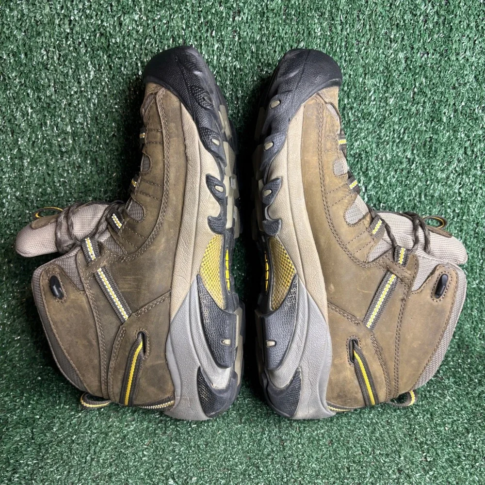 KEEN Targhee II Mid Waterproof Hiking Trail Gorpcore Boots Brown Mens Size 10.5